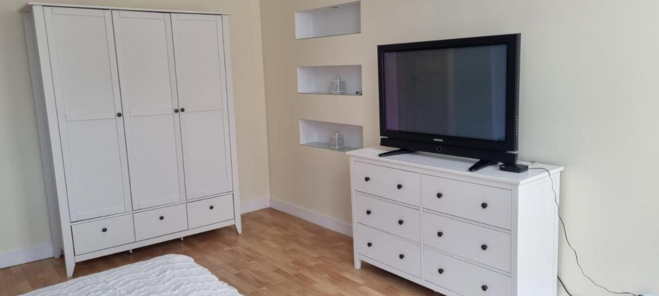Apartamenty Lazurowy I Sloneczny Z Darmowym Parkingiem Strzezonym เยเลเนียกูรา ภายนอก รูปภาพ